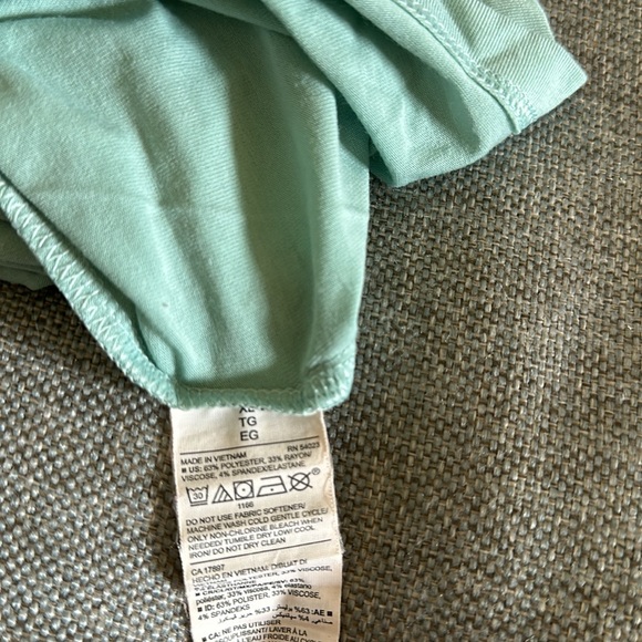 Old Navy XL Ultralite Mint Tank Top - Picture 4 of 4